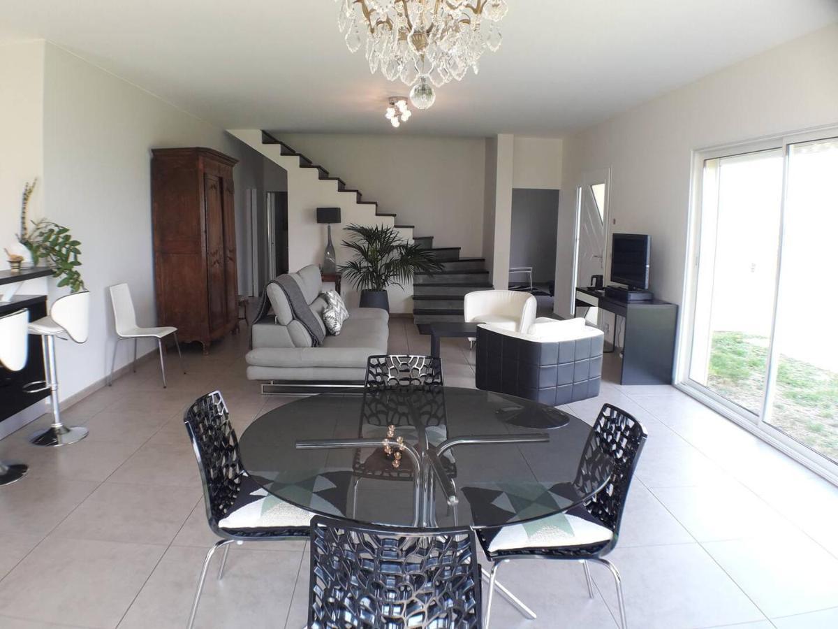 Willa 170 M² Entre Lyon Et St Etienne Saint-Martin-la-Plaine Zewnętrze zdjęcie